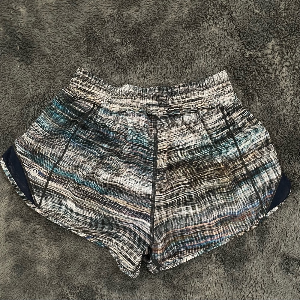 lululemon hotty hot shorts